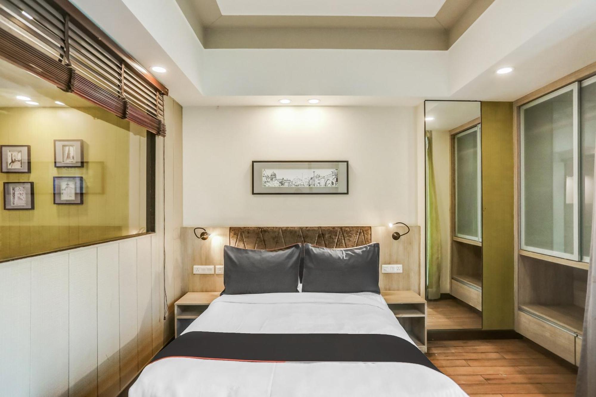Collection O Limewood Stay Γκουργκάον Εξωτερικό φωτογραφία