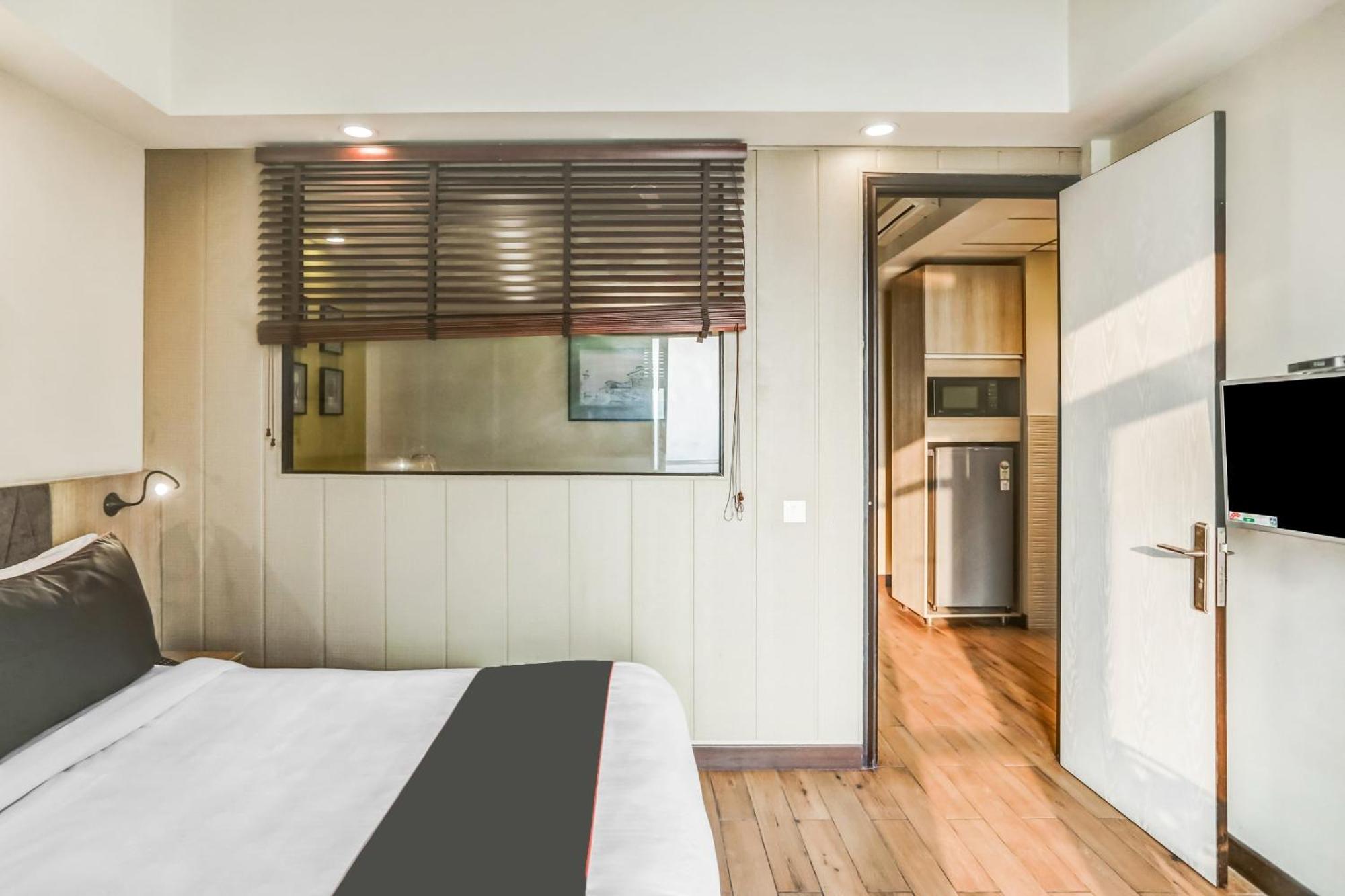 Collection O Limewood Stay Γκουργκάον Εξωτερικό φωτογραφία