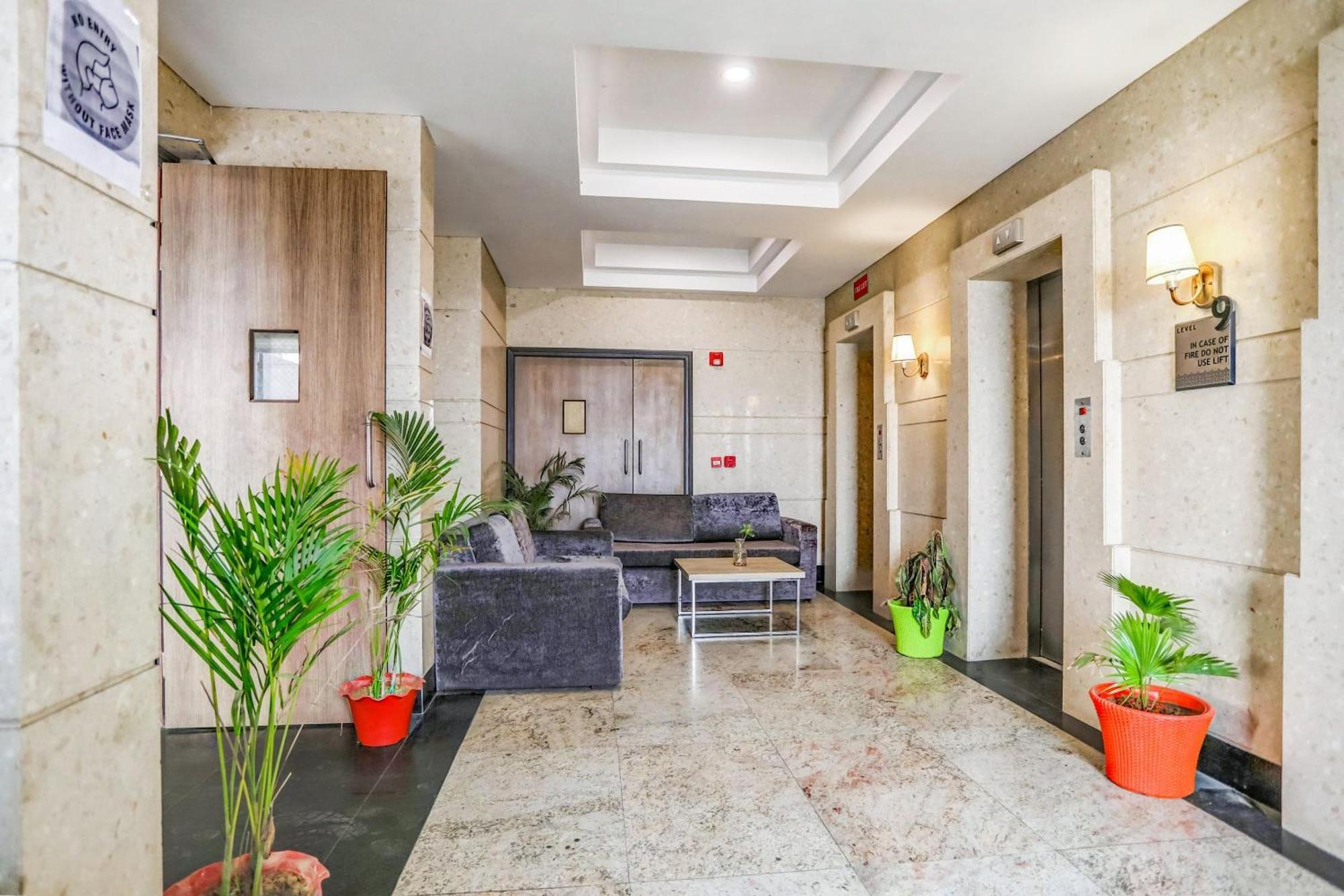 Collection O Limewood Stay Γκουργκάον Εξωτερικό φωτογραφία