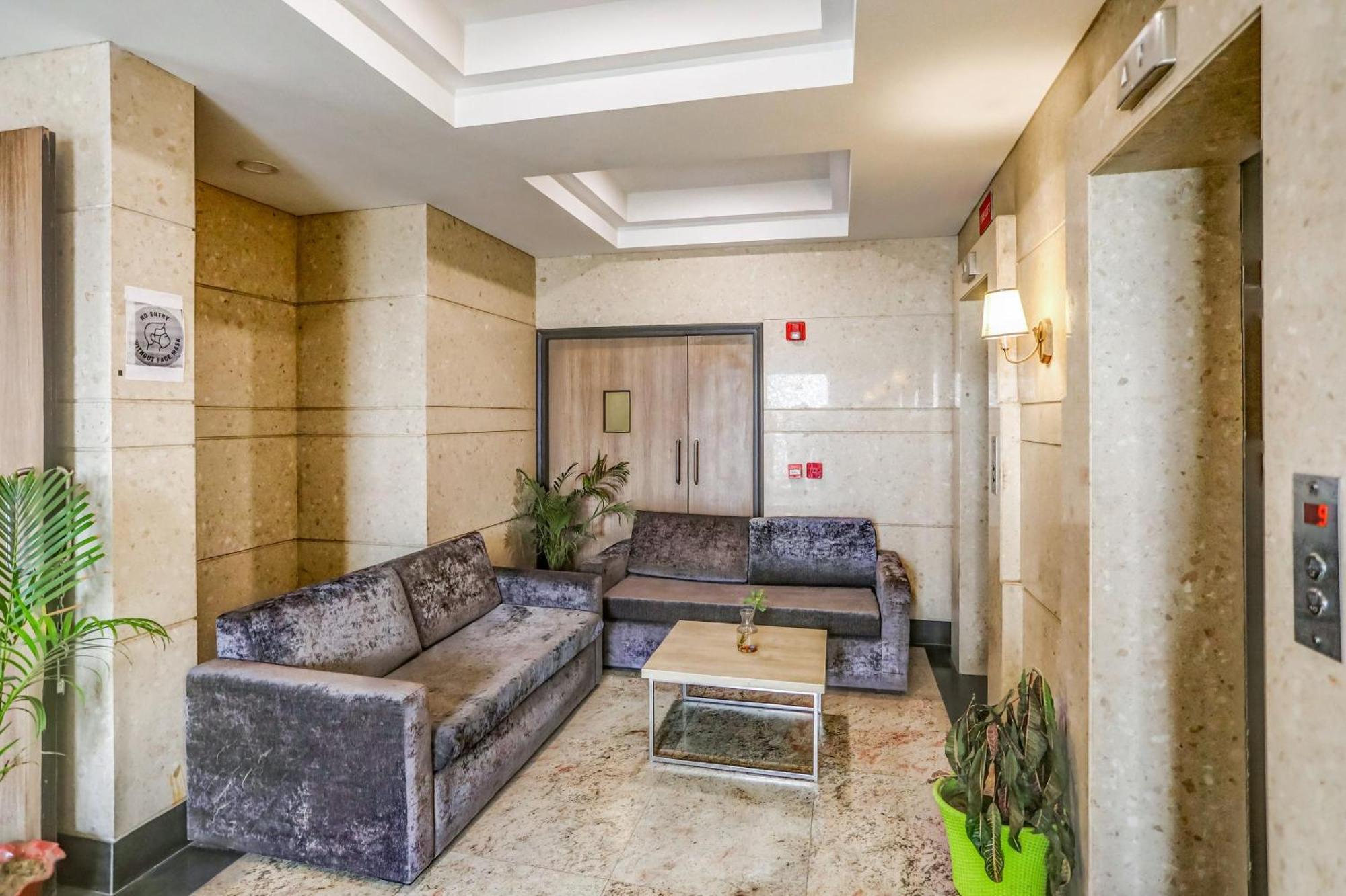 Collection O Limewood Stay Γκουργκάον Εξωτερικό φωτογραφία