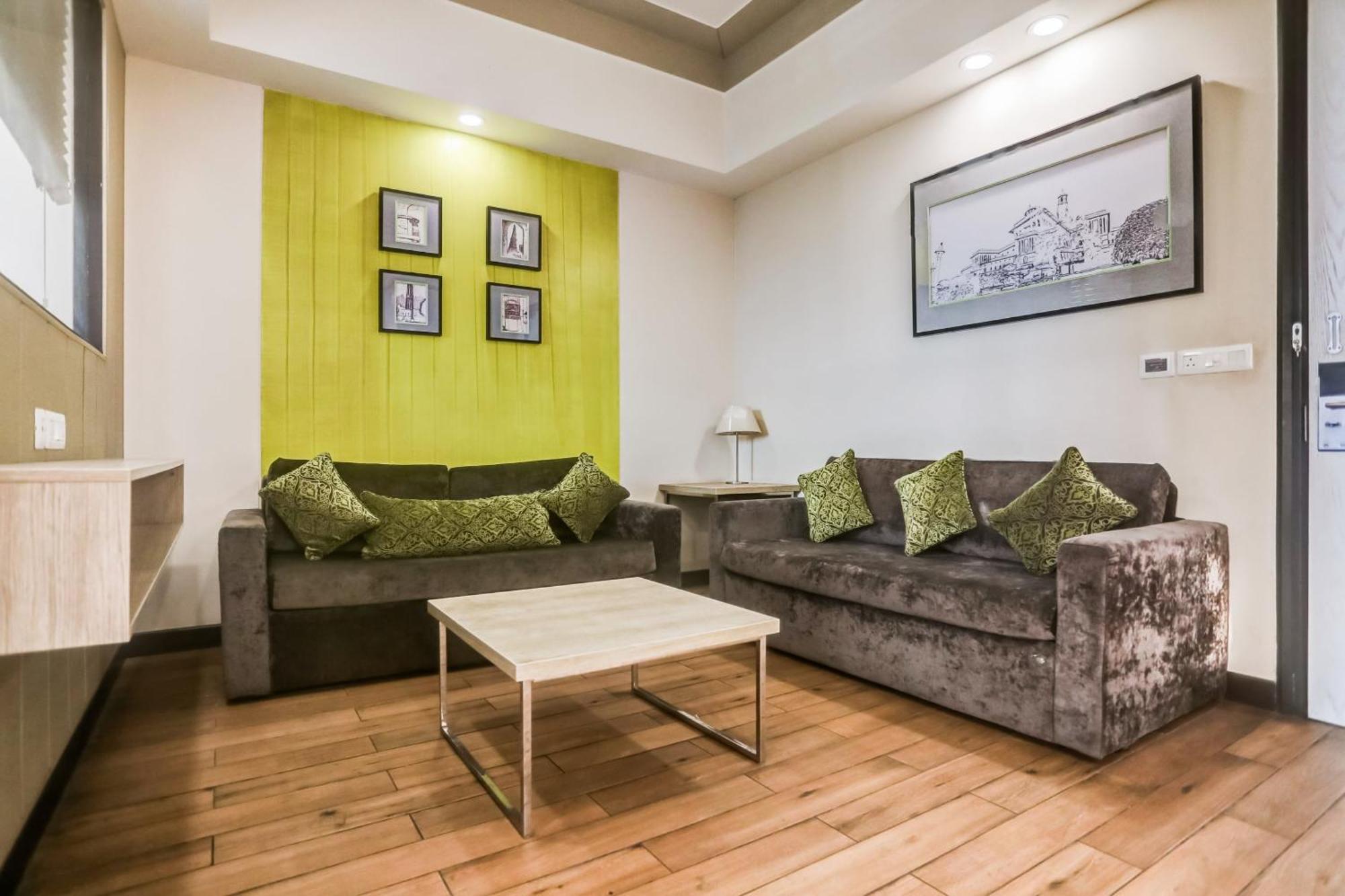 Collection O Limewood Stay Γκουργκάον Εξωτερικό φωτογραφία